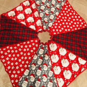 Santa Christmas tree skirt